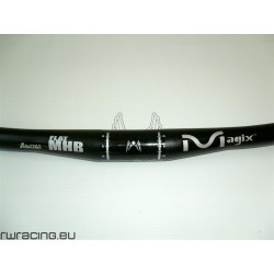 Manubrio Magix Riser nero ( 720 x 31.8 mm )